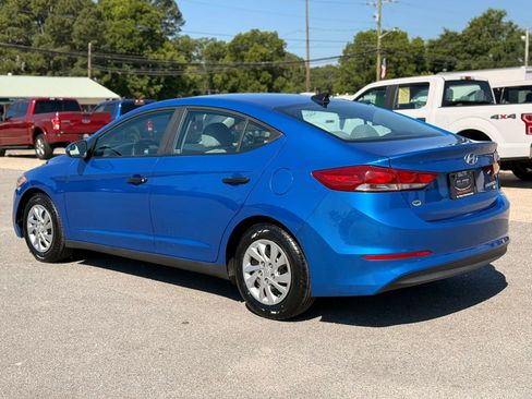 Used 2017 Hyundai Elantra SE FWD image 8