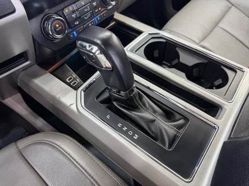 Used 2020 Ford F150 Lariat RWD image 15