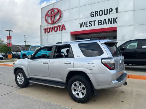 Used 2023 Toyota 4Runner SR5 image 30