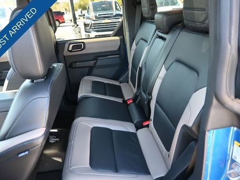Used 2024 Ford Bronco Wildtrak image 25