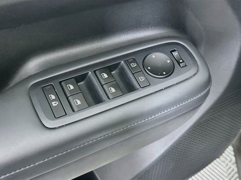 Used 2025 Hyundai Santa Fe SEL FWD image 15