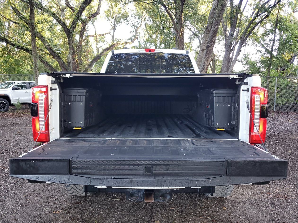 Used 2024 Ford F250 Lariat w/ Sport Appearance Package AWD/4WD image 9