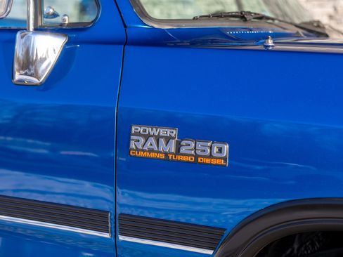 Used 1992 Dodge D/W Truck 250 image 24