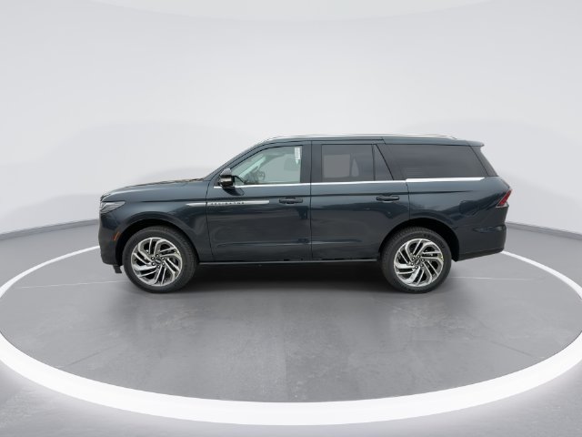 New 2025 Lincoln Navigator Reserve AWD/4WD image 5