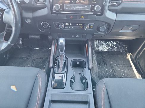 Used 2022 Nissan Frontier PRO-4X w/ Off-Road Protection Package AWD/4WD image 11