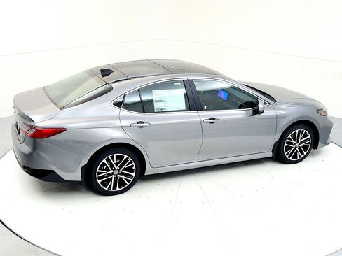 New 2026 Toyota Camry XLE image 14