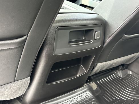 Used 2018 Chevrolet Silverado 2500 LTZ w/ Duramax Plus Package image 12