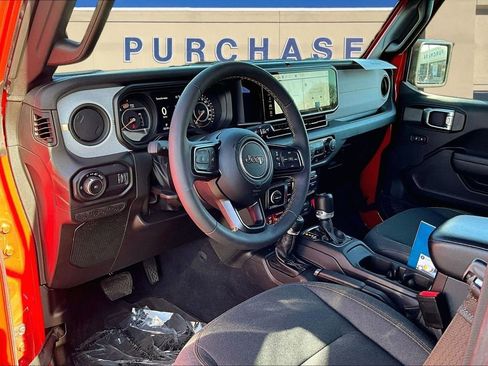 Used 2024 Jeep Wrangler Willys image 18
