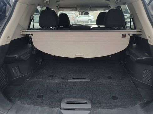 Used 2015 Nissan Rogue SV FWD image 10