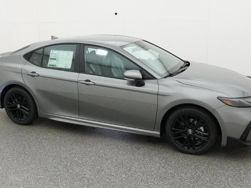New 2026 Toyota Camry SE FWD image 12