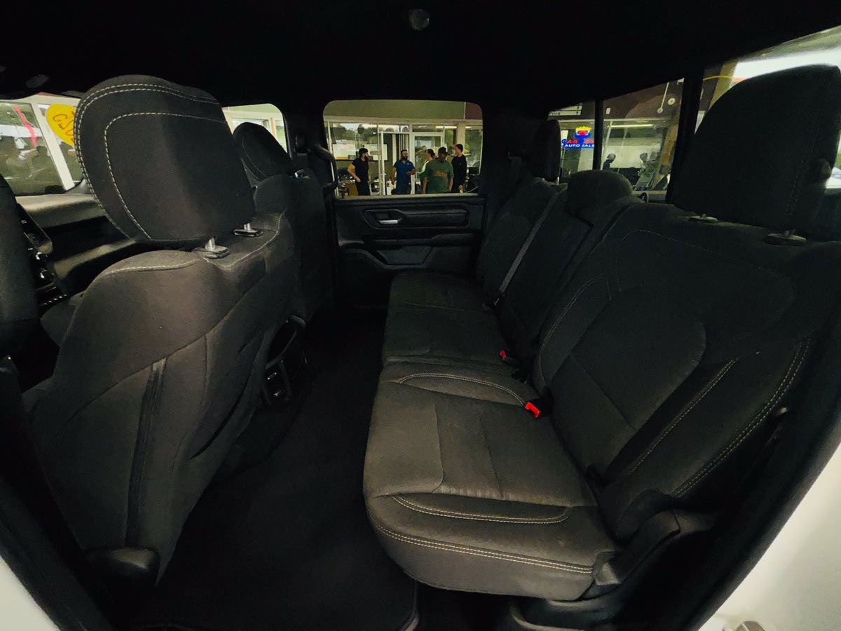 Used 2025 RAM 1500 Tradesman AWD/4WD image 33