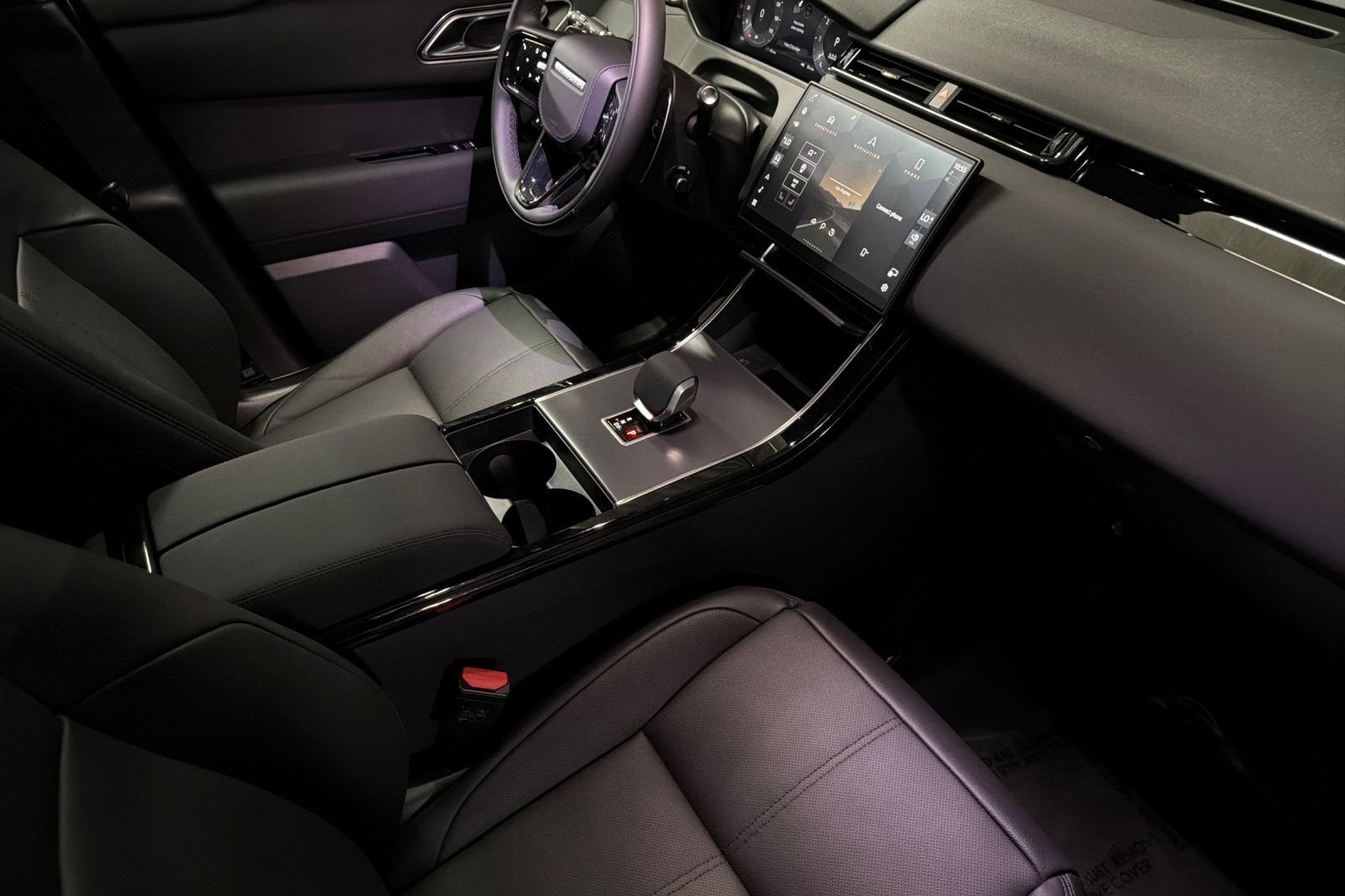 New 2026 Land Rover Range Rover Velar S AWD/4WD image 29