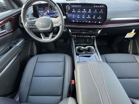 New 2026 Chevrolet Traverse Z71 w/ Enhanced Driving Package image 12