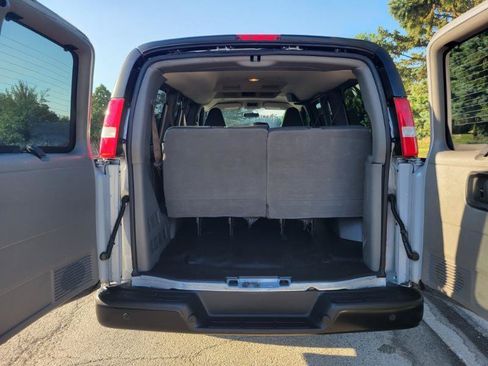 Used 2019 Chevrolet Express 2500 LS w/ Driver Convenience Package RWD image 40
