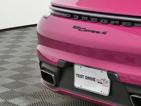 Used 2024 Porsche 911 Carrera 4 AWD/4WD image 31
