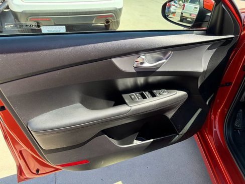 Used 2023 Kia Forte LXS FWD image 11