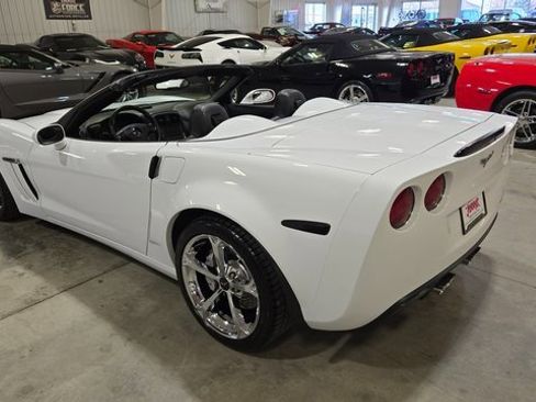 Used 2013 Chevrolet Corvette Grand Sport w/ 2LT Preferred Equipment Group image 3
