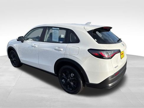 Used 2024 Honda HR-V LX image 8