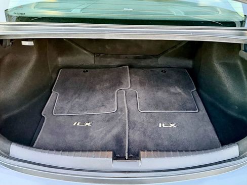 Used 2014 Acura ILX w/ Technology Package image 16