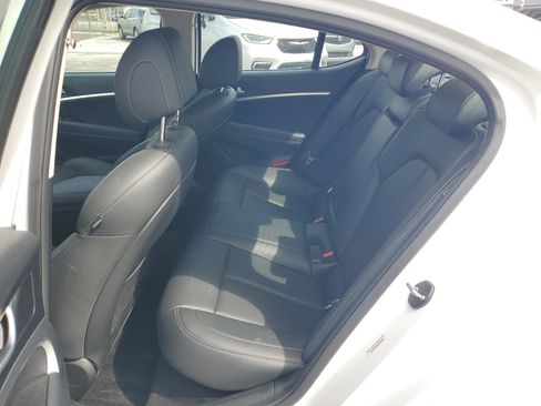 Used 2025 Genesis G70 2.5T RWD image 14