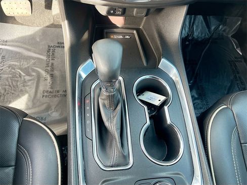 Used 2023 Chevrolet Traverse Premier w/ LPO, Floor Liner Package image 17