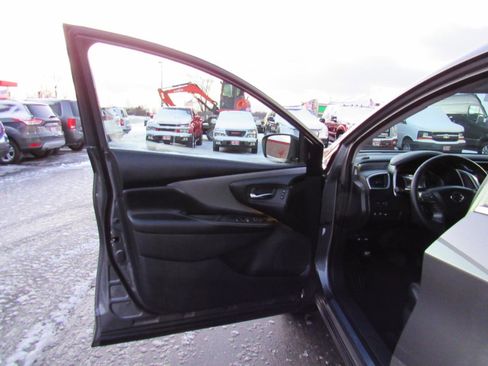 Used 2019 Nissan Murano SL image 11