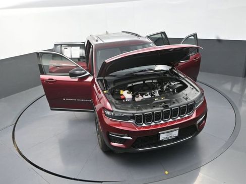 Used 2024 Jeep Grand Cherokee Limited 4xe w/ Trailer Tow Package AWD/4WD image 34