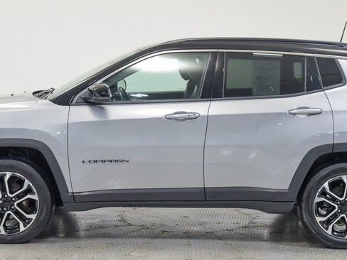Used 2022 Jeep Compass Limited image 7