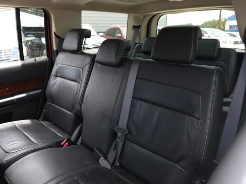 Used 2009 Ford Flex Limited FWD image 22