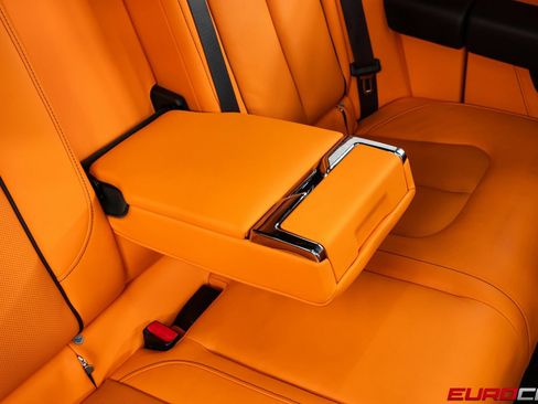 Used 2022 Rolls-Royce Cullinan image 38