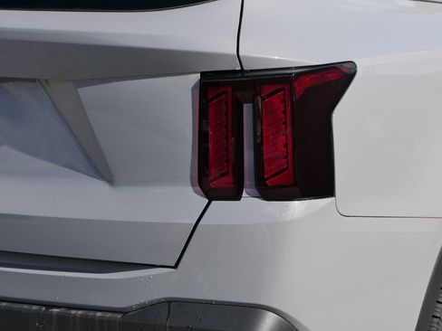 New 2025 Kia Sorento S w/ Panoramic Sunroof Package image 3