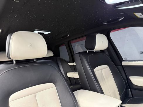 Used 2022 Rolls-Royce Cullinan Black Badge w/ Dark Exterior Package image 73