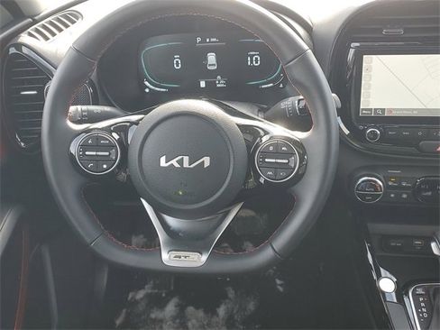 Certified 2025 Kia Soul GT-Line image 12