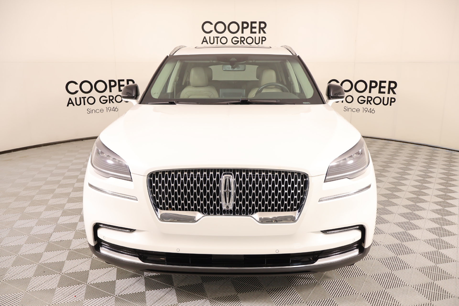 Certified 2024 Lincoln Aviator Reserve w/ Elements Package Plus AWD/4WD image 10
