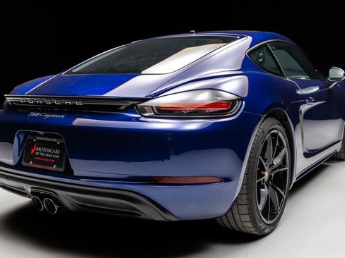 Used 2025 Porsche 718 Cayman image 24