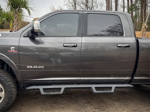 Used 2020 RAM 2500 Laramie image 5