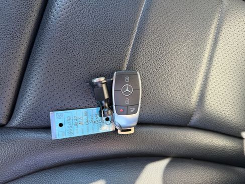 Used 2022 Mercedes-Benz GLC 300 image 10