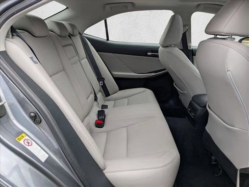 Used 2016 Lexus IS 200t RWD image 19