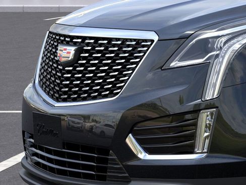 New 2026 Cadillac XT5 Luxury image 13