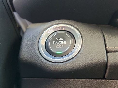 Certified 2023 Buick Envision Essence FWD image 28