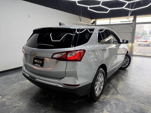 Used 2020 Chevrolet Equinox LT w/ Driver Convenience Package AWD/4WD image 5