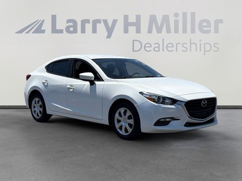 Used 2017 MAZDA MAZDA3 Sport FWD image 7
