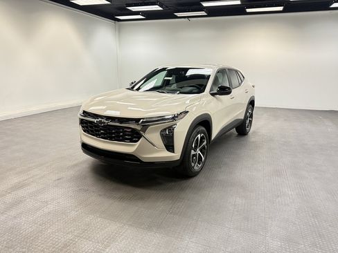 New 2026 Chevrolet Trax RS image 1