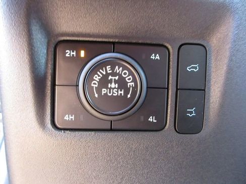 New 2026 Ford Expedition Tremor image 18