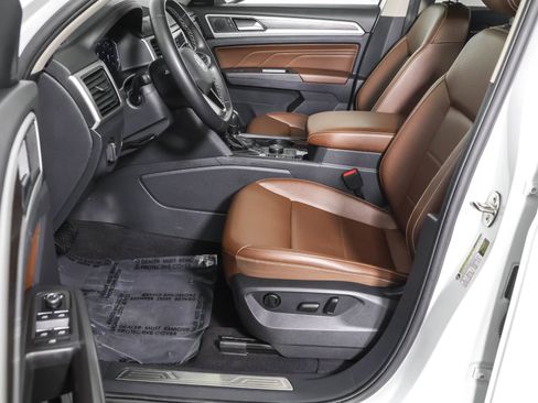 Used 2023 Volkswagen Atlas SE image 21