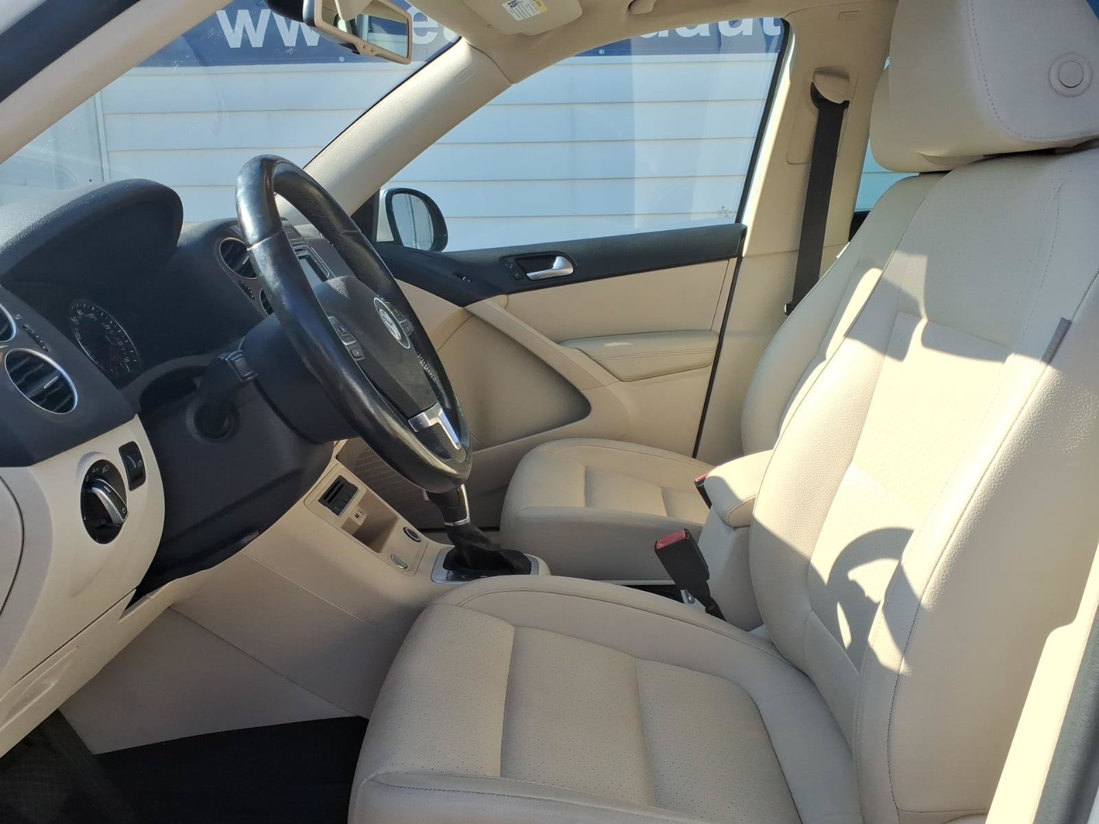 Used 2017 Volkswagen Tiguan Wolfsburg Edition AWD/4WD image 7