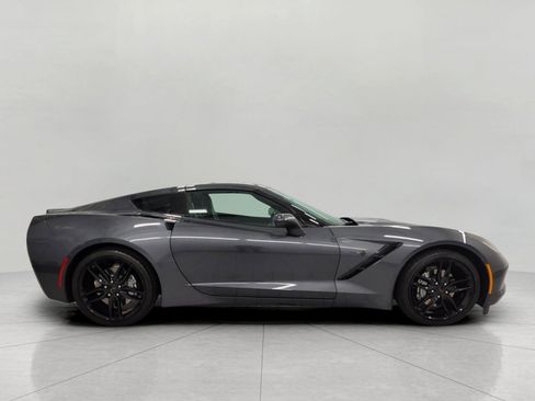 Used 2018 Chevrolet Corvette Stingray Coupe w/ 1LT RWD image 33