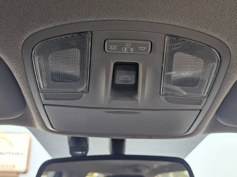 Used 2020 Hyundai Accent Limited image 23