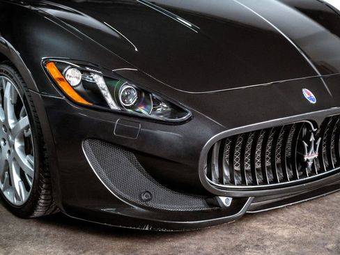 Used 2013 Maserati GranTurismo Sport RWD image 39