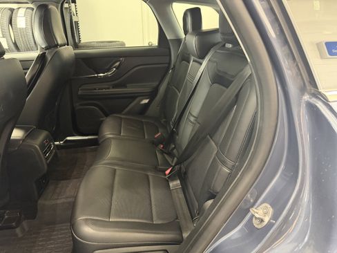 Used 2022 Lincoln Corsair FWD w/ Premium Package image 28